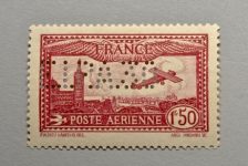 Les timbres perforés ou les bannis de la philatélie